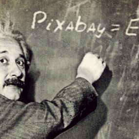 Okładka artykułu Czy ludzie uwierzą we wszystko, co powiedzą naukowcy? Poznaj "Efekt Einsteina"