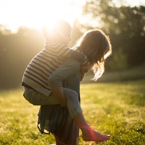 Okładka artykułu Jak budować zdrowe relacje z rodzeństwem?