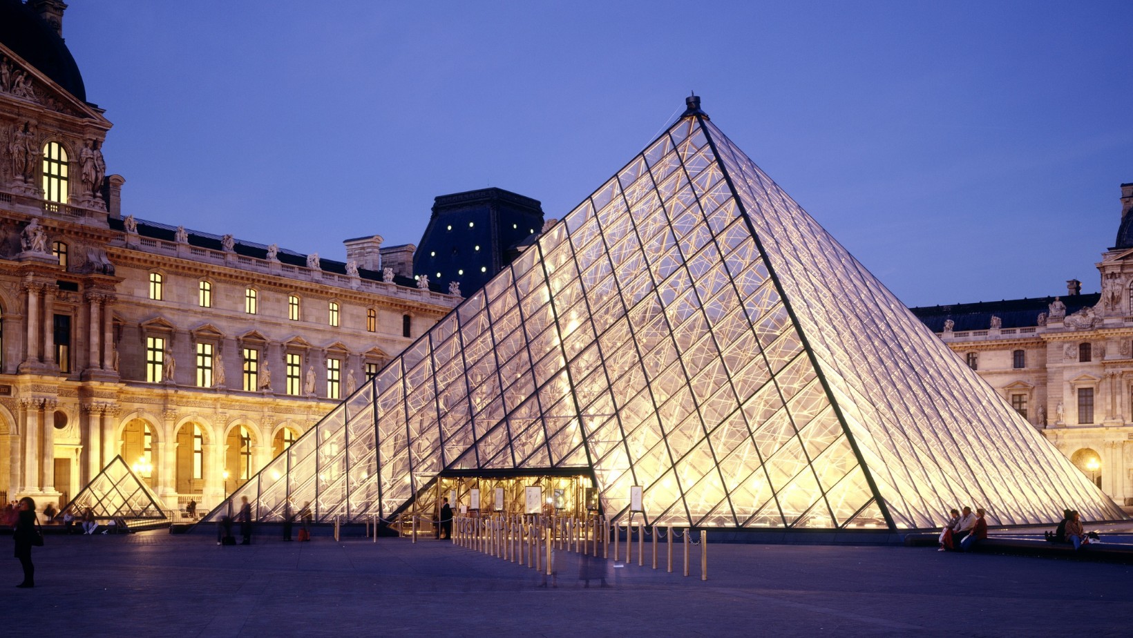 Zdjęcie Pilne wieści w sprawie napadu na Luwr! Bezcenny diament został odzyskany! #1