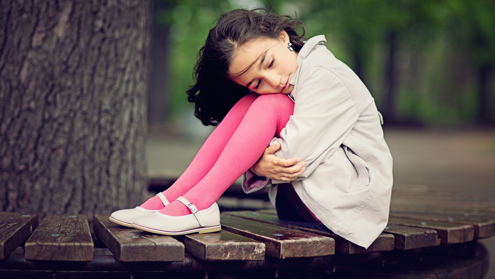 Trudne dzieciństwo wyrządza ogromne piętno. Kilka cech, które o tym świadczą