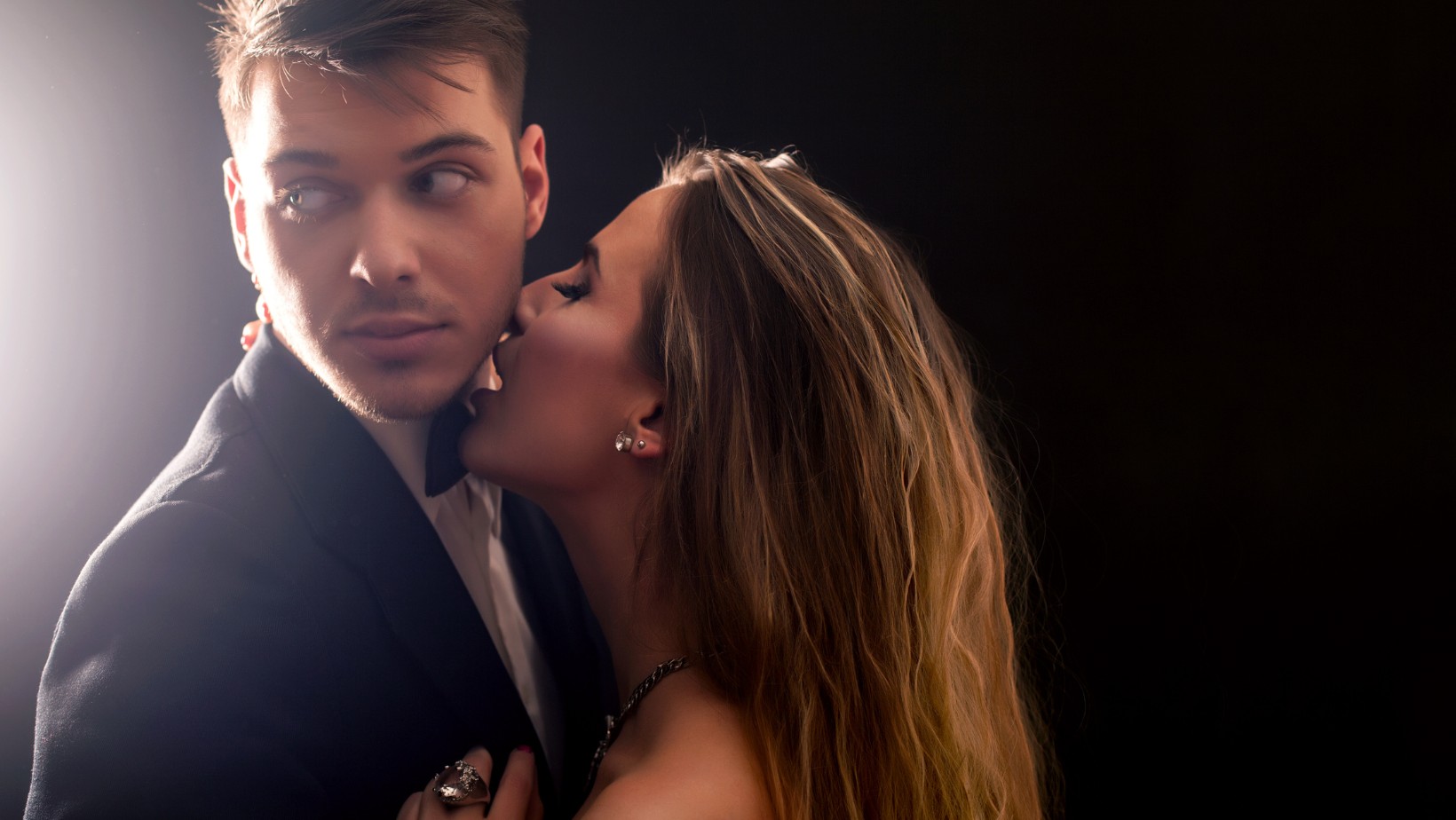 Faceci o tych imionach to najlepsi kochankowie! Jeśli z nim jesteś, to masz szczęście