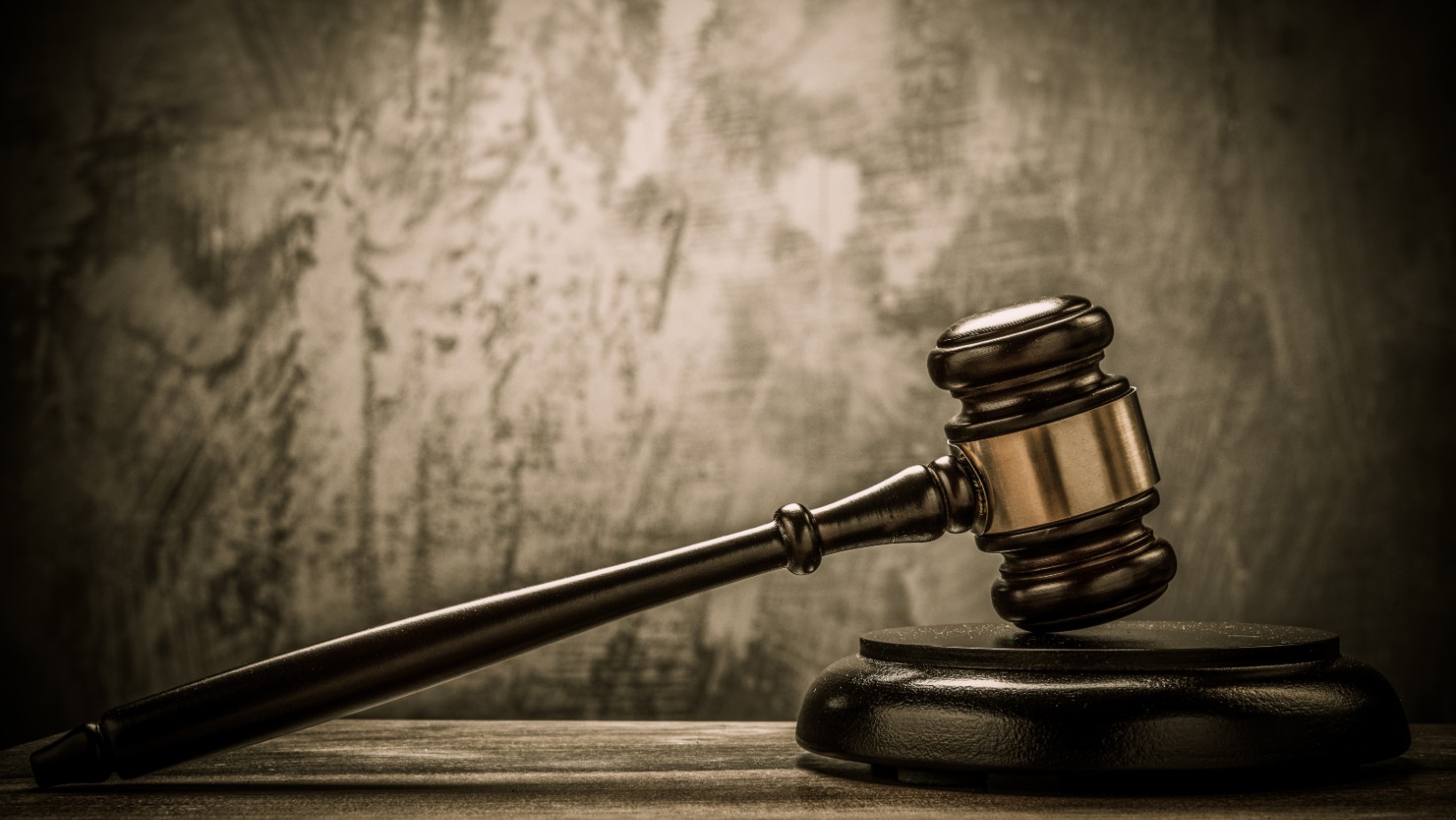 Rozwód to duży wydatek! Ile kosztują opłaty sądowe? Czy to się opłaca?