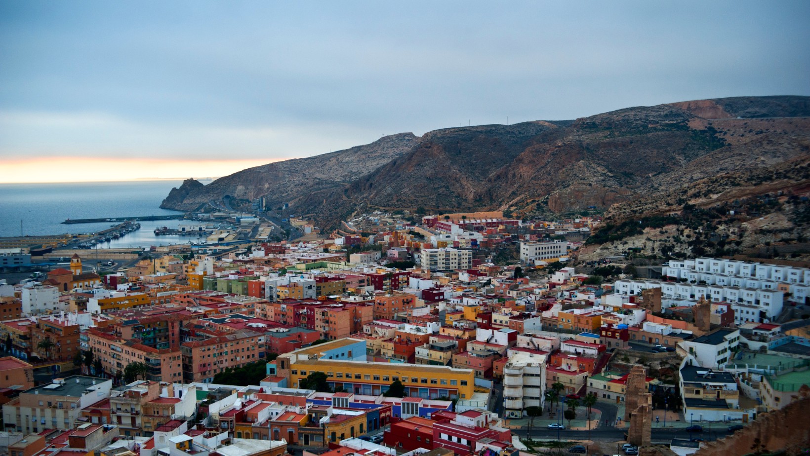 Zdjęcie Nagłe trzęsienie ziemi w popularnym kierunku wakacyjnym. Turyści przestraszeni #1