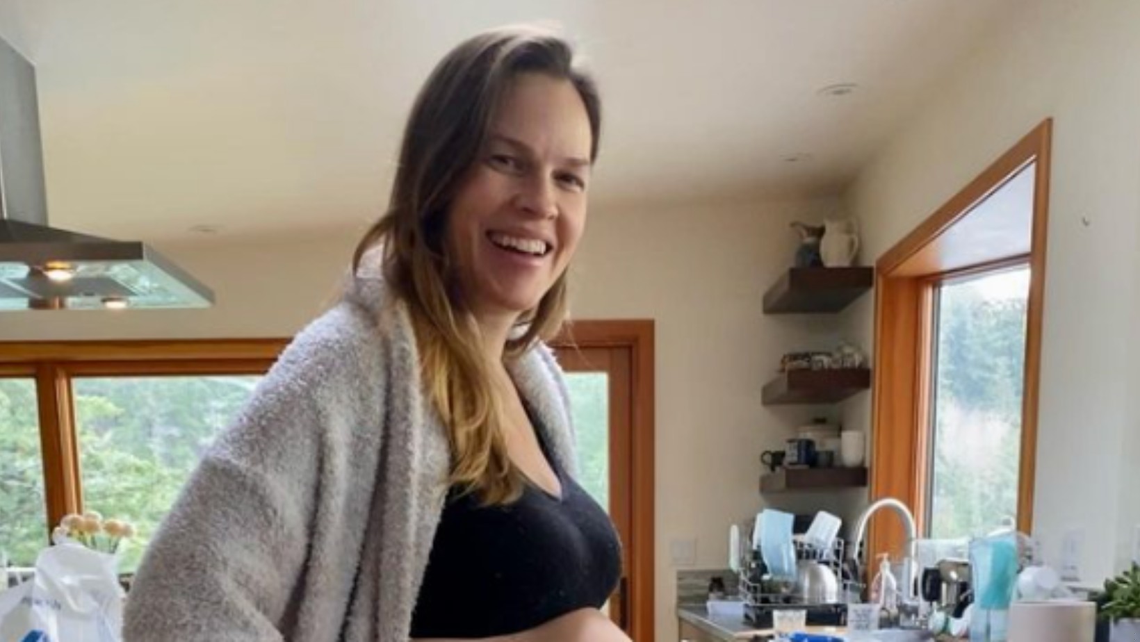 48-letnia Hilary Swank urodziła bliźnięta!