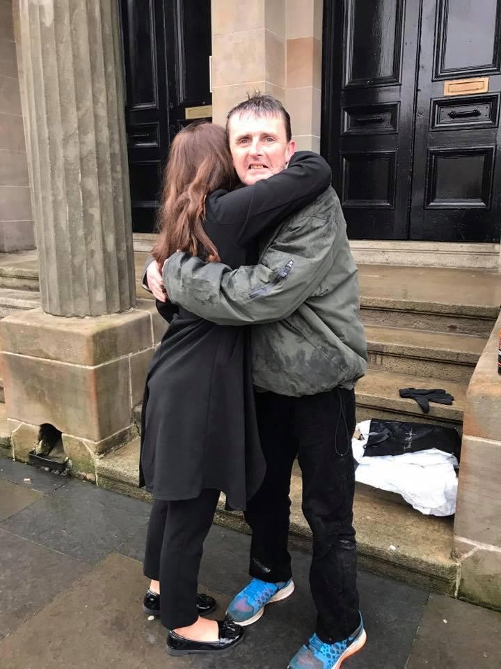 Zdjęcie Bezdomny, który nie skorzystał z okazji i zadbał o bezpieczeństwo dużej ilości gotówki #1