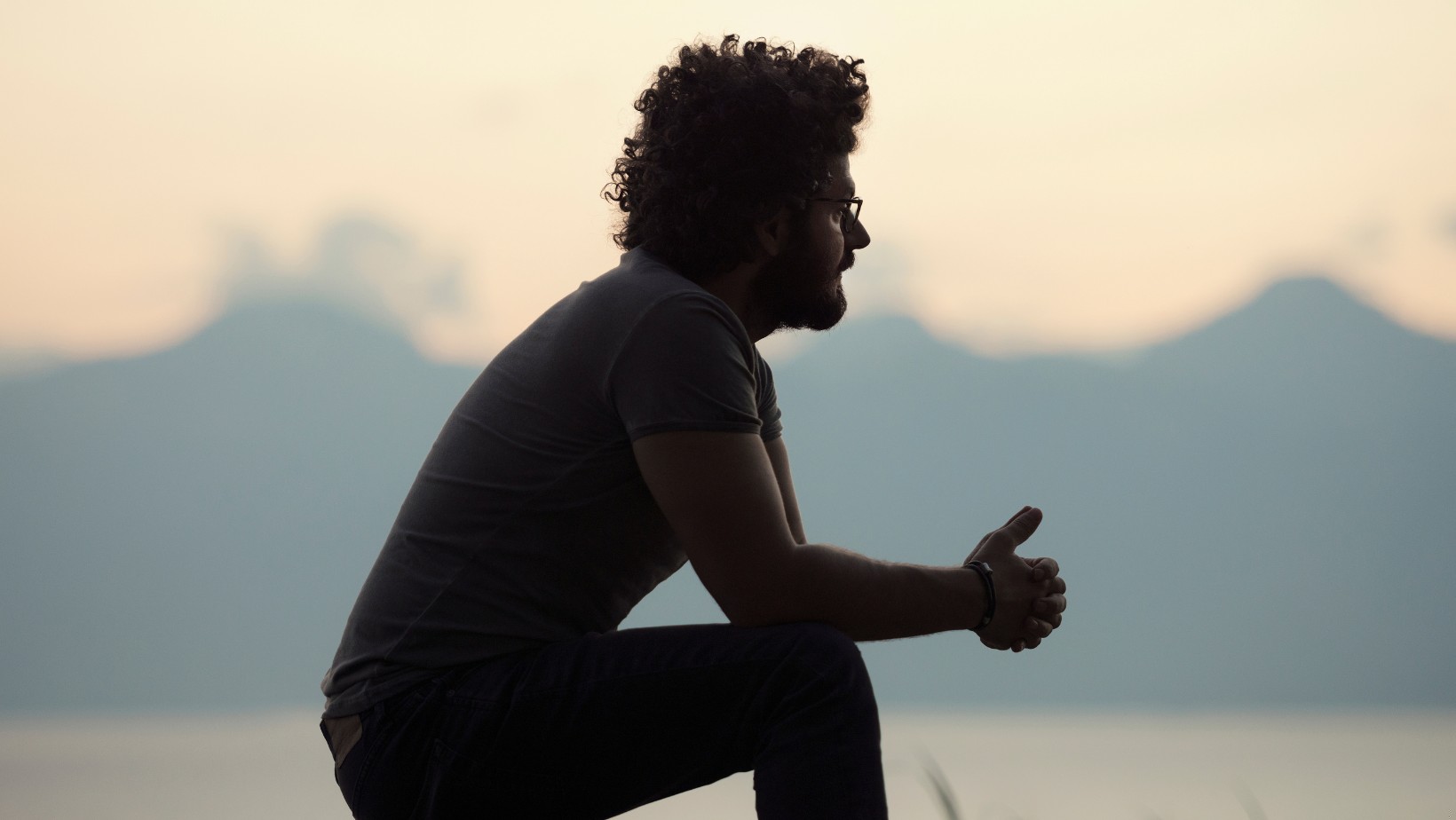 Jak poradzić sobie z samotnością? Te metody działają