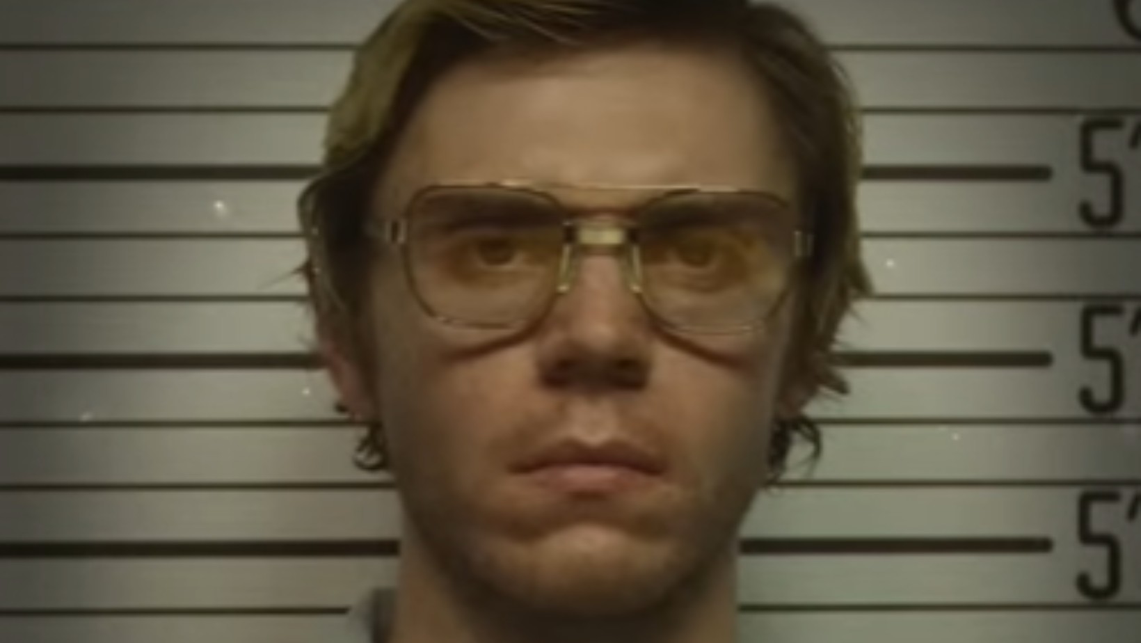 Makabryczne sceny w serialu „Dahmer”: Rodziny ofiar – „Trauma znów powraca”