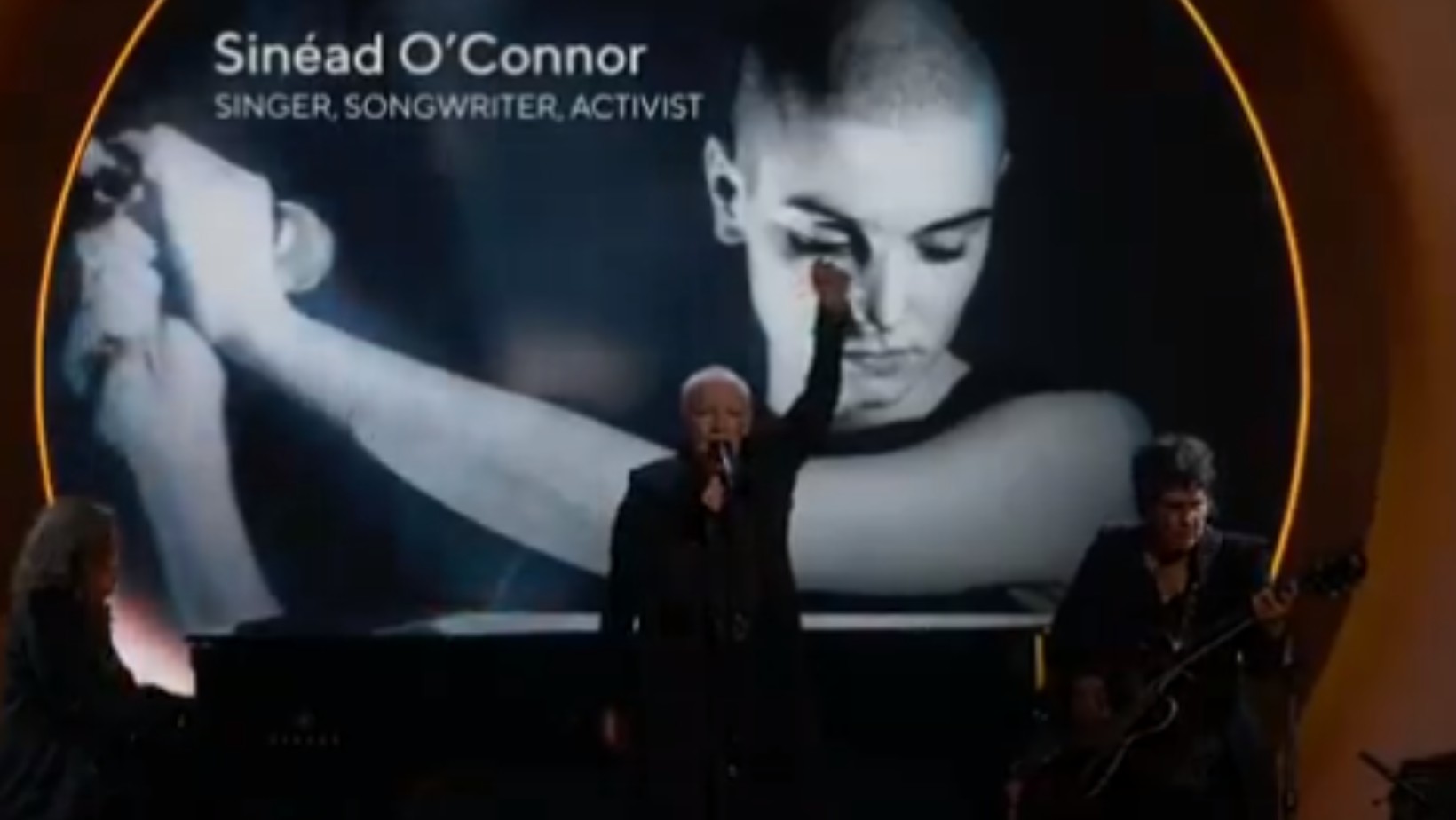 Niezwykły hołd dla Sinnead O’Connor. Annie Lennox nie mogła ukryć na scenie łez
