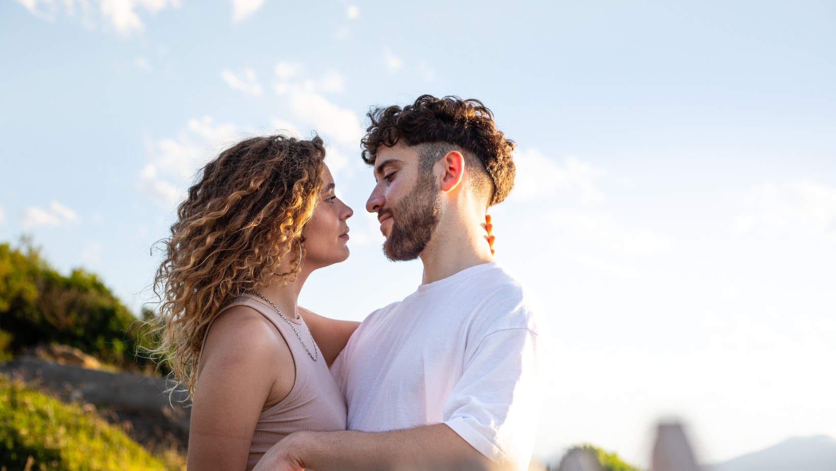 Zdjęcie Czego mężczyźni szukają w kobietach? Najnowsze badania o preferencjach facetów #1