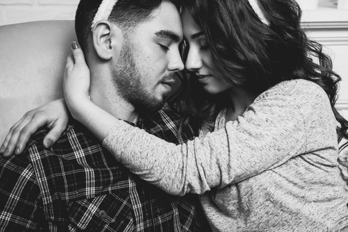 Szczęściem dla mężczyzny jest świadomość, że kiedy wraca wieczorem do …