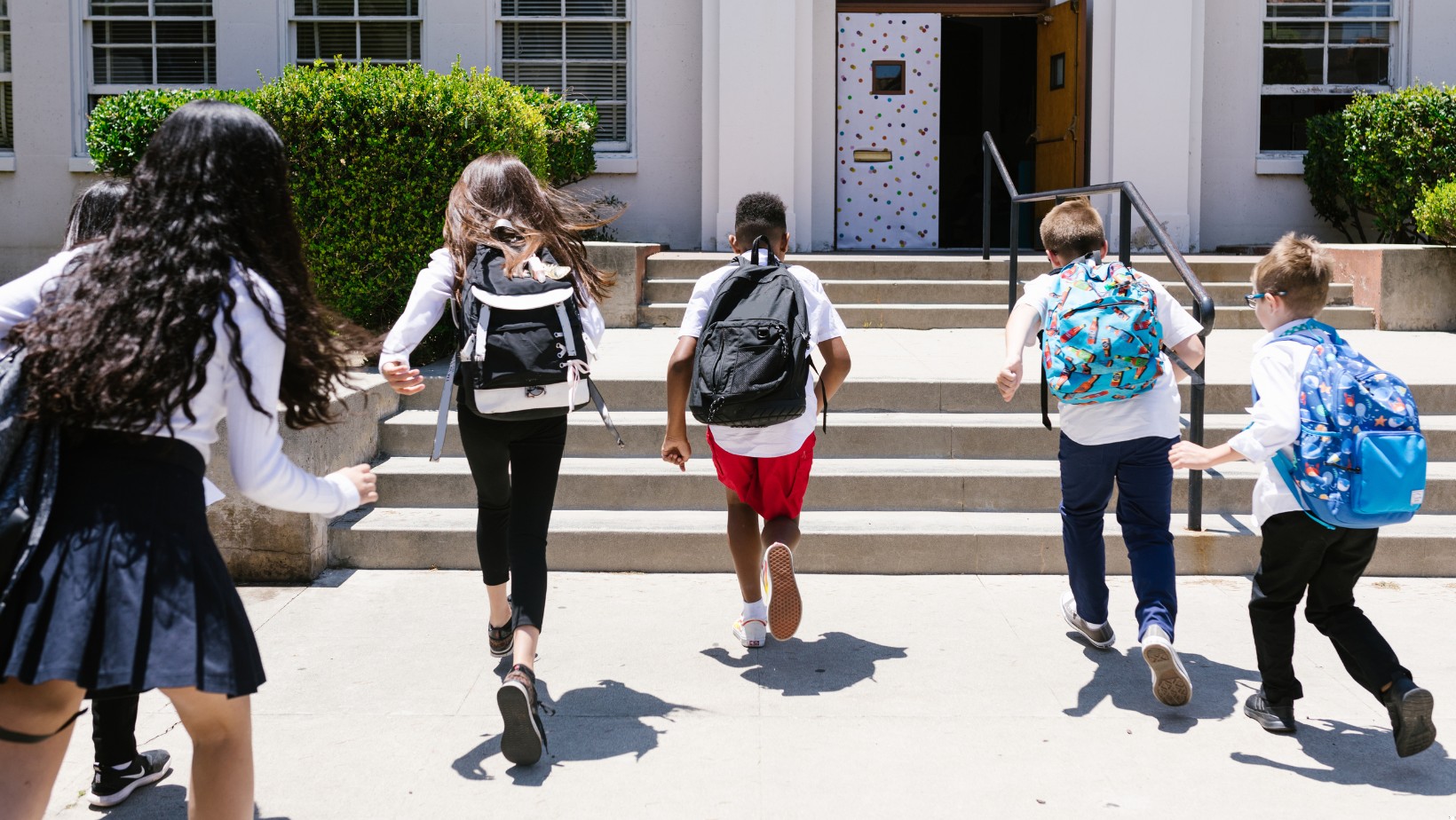 Zdjęcie Wyprawka szkolna nawet do 400 zł! Kto może dostać wsparcie aż do 24. roku życia? #1