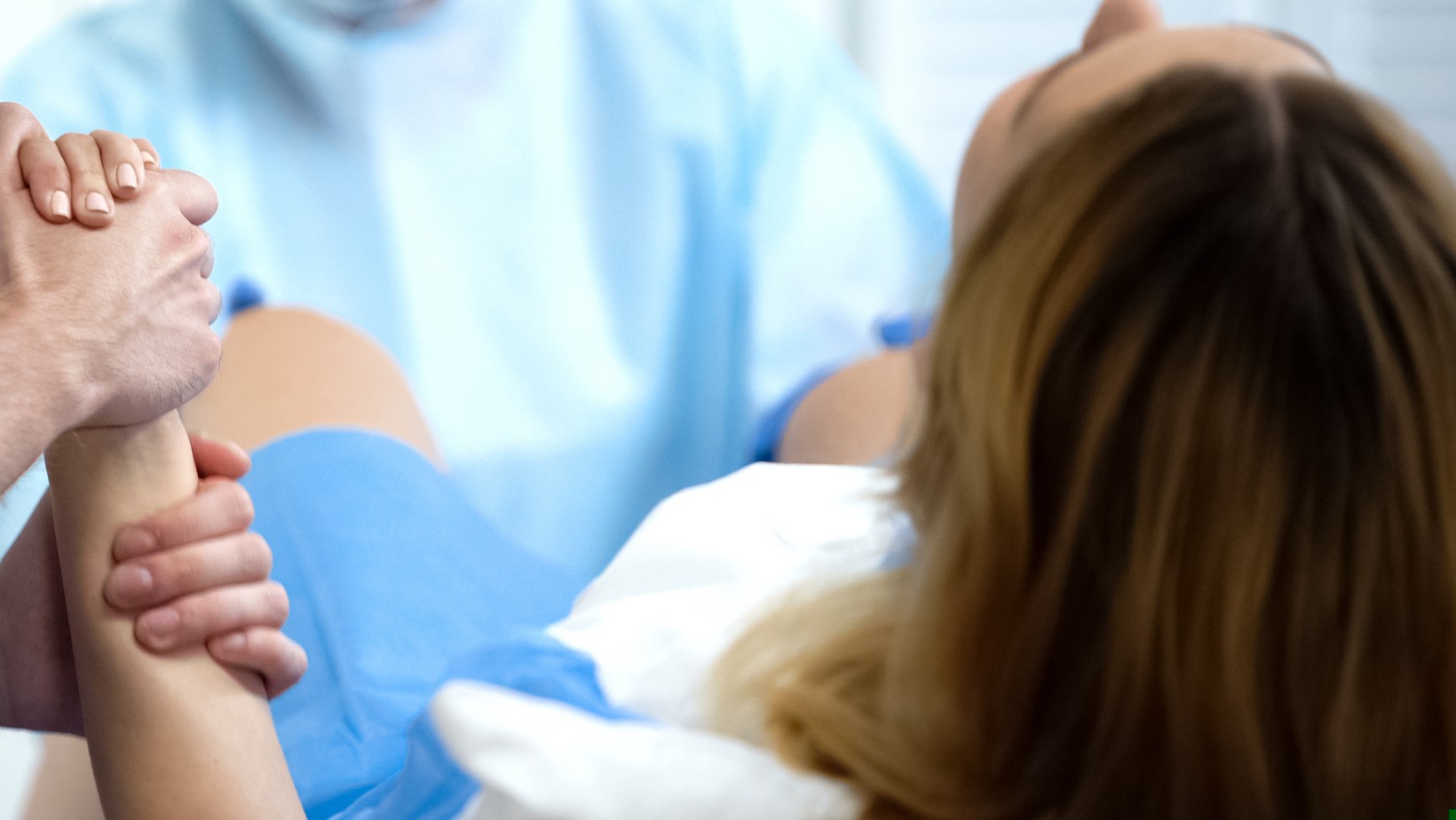 „Dodatkowy szew dla męża”. Słowa lekarza po porodzie do dziś wywołują u mnie traumę