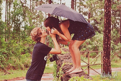 Bóg jest zawsze w pobliżu ludzi okazujących sobie miłość.