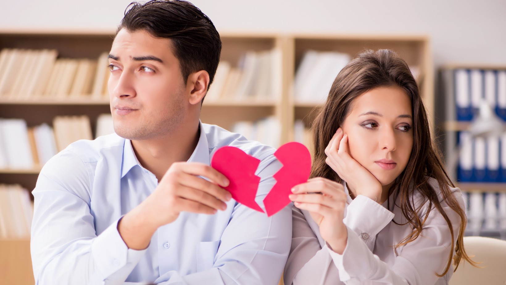 Kiedy odejść? 5 sygnałów od psychologów, że twój związek się skończył