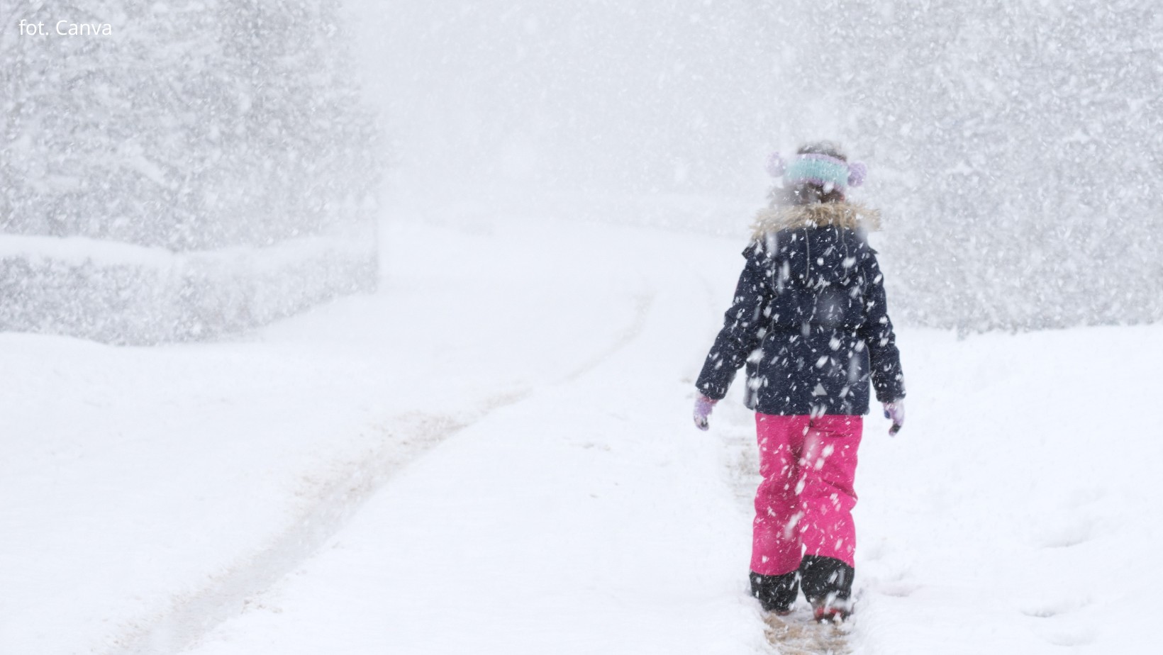 Śnieżny paraliż w Polsce!  Odwołano lekcje w szkołach!
