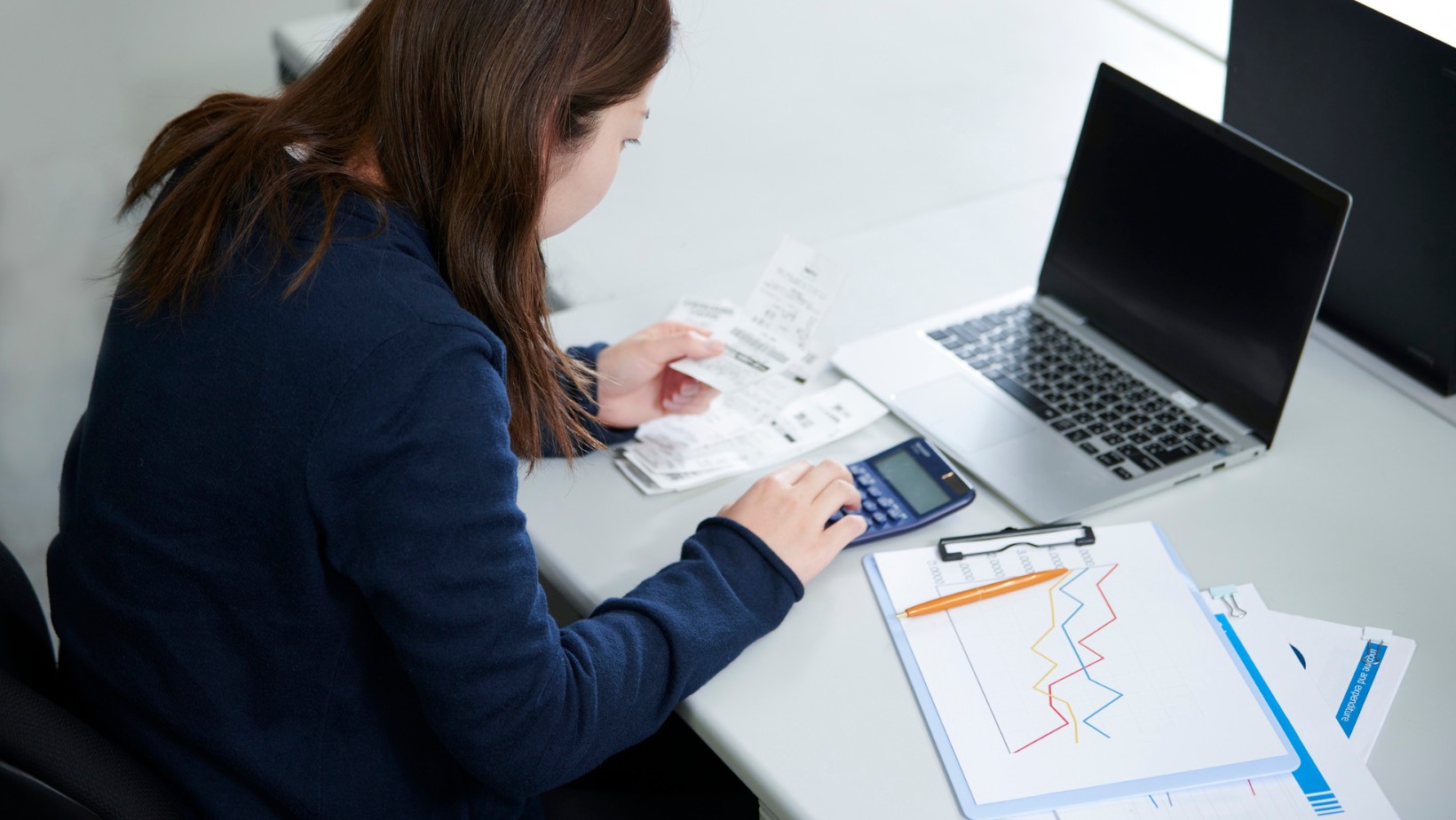 Zdjęcie Składki ZUS znów pójdą w górę?! Przedsiębiorcy zapłacą więcej w 2026 roku! #1