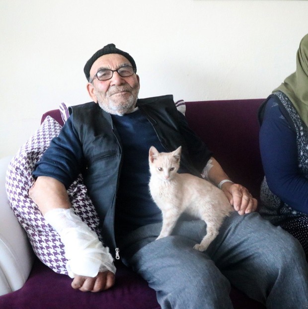 Zdjęcie Stracił w pożarze dom, ale uratował jedną z najcenniejszych dla niego istot #2