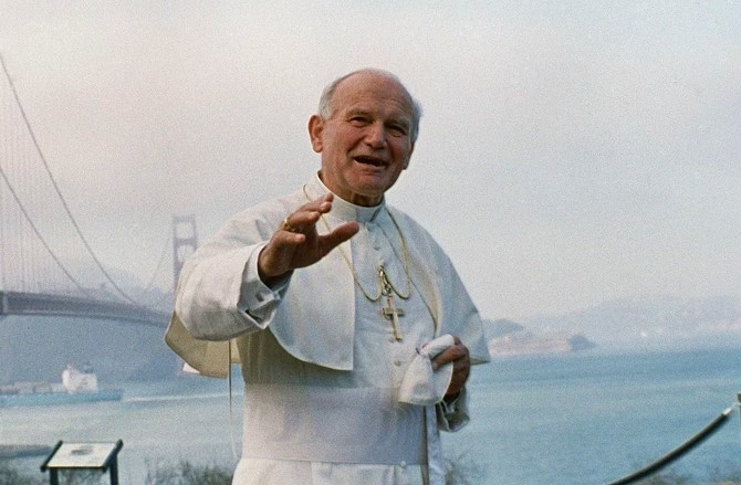 Jeszcze będzie pięknie, mimo wszystko. Tylko załóż wygodne buty, bo masz do przejścia całe życie.