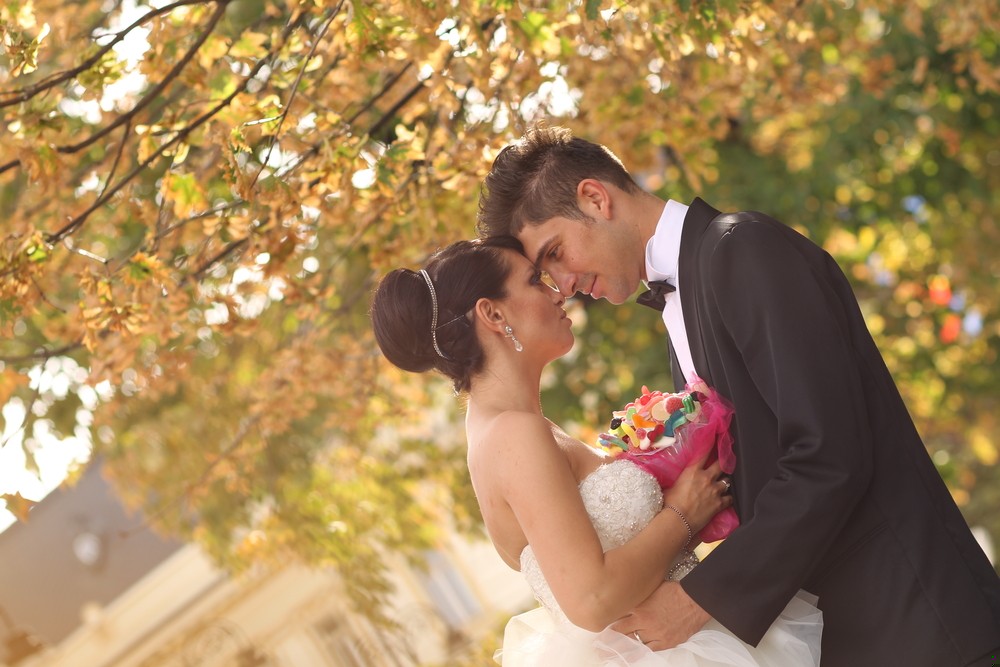 Miłości się nie wybiera. Ona przychodzi z czasem. Sama, kompletnie …