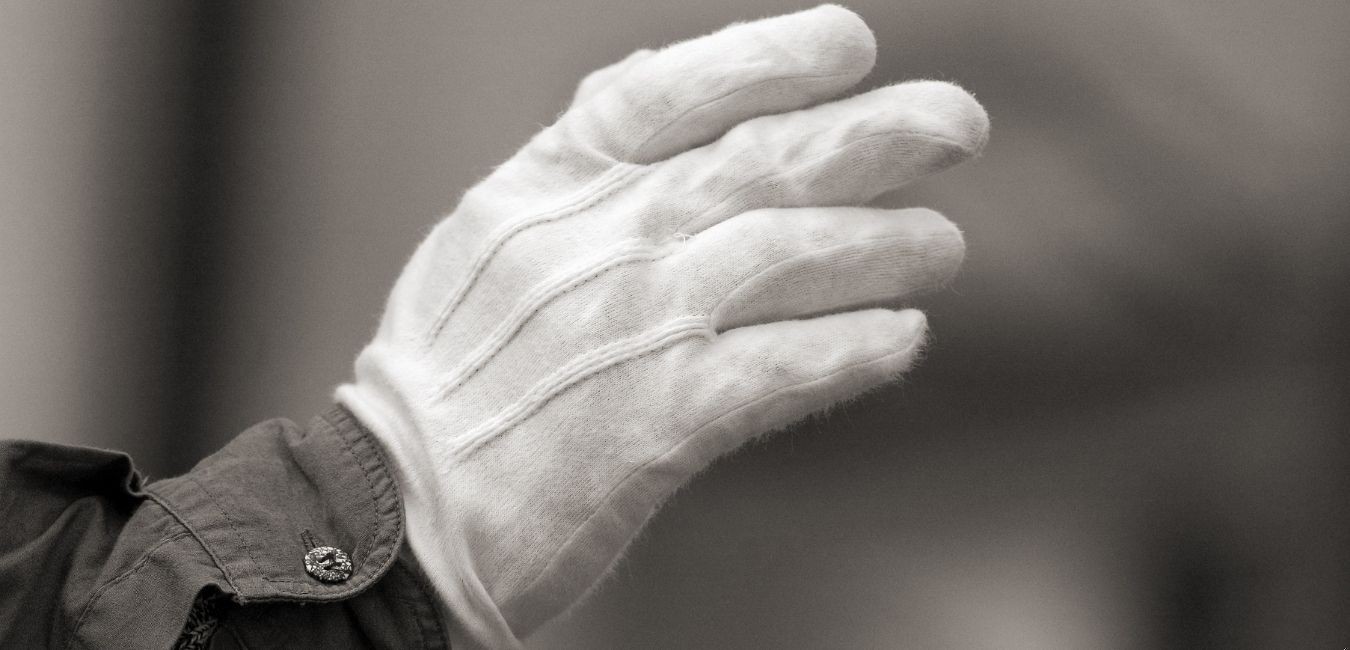 Bierna agresja to przemoc w białych rękawiczkach