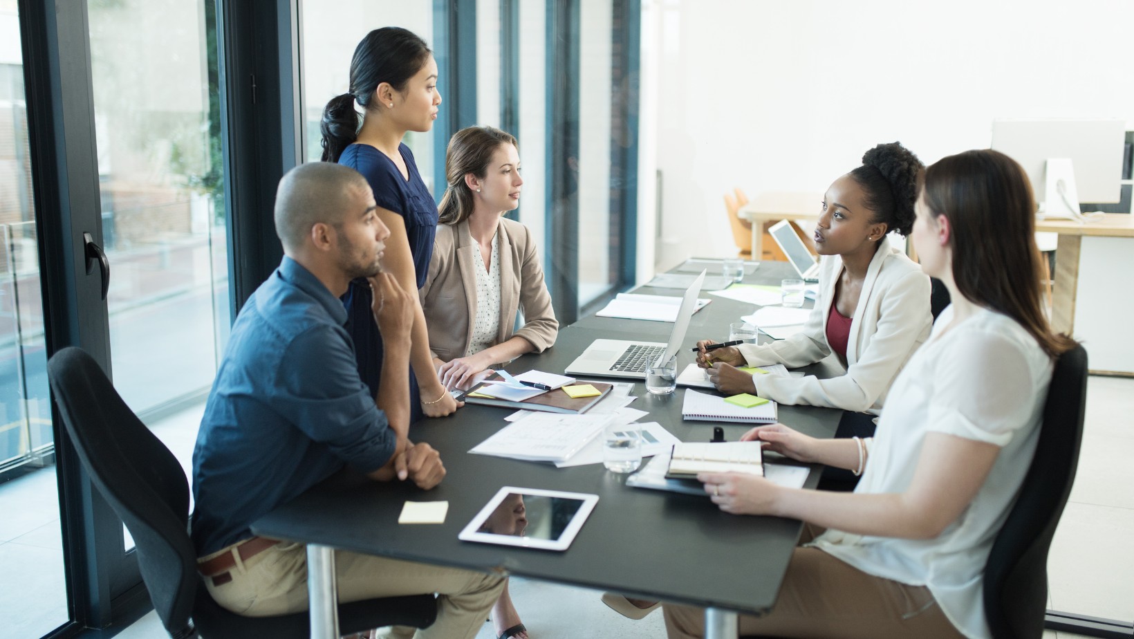 „Miałyśmy dosyć komentarzy koleżanki, ale… nie chciałyśmy psuć atmosfery w biurze”