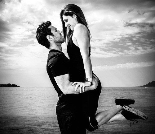 Czasem spotyka się takich ludzi, których uwielbia się za wszystko, …