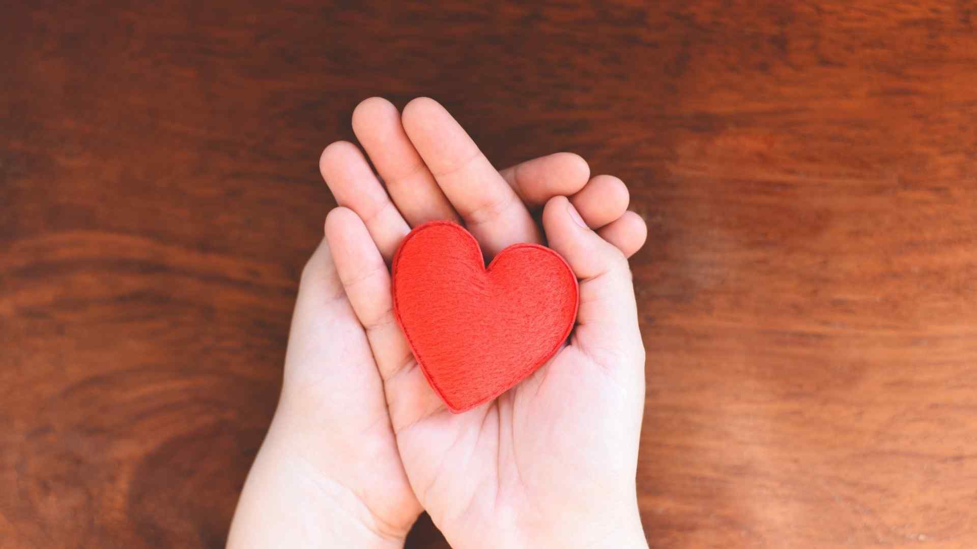 Czy jesteś empatyczny? Sprawdź to! 11 typowych cech osób empatycznych