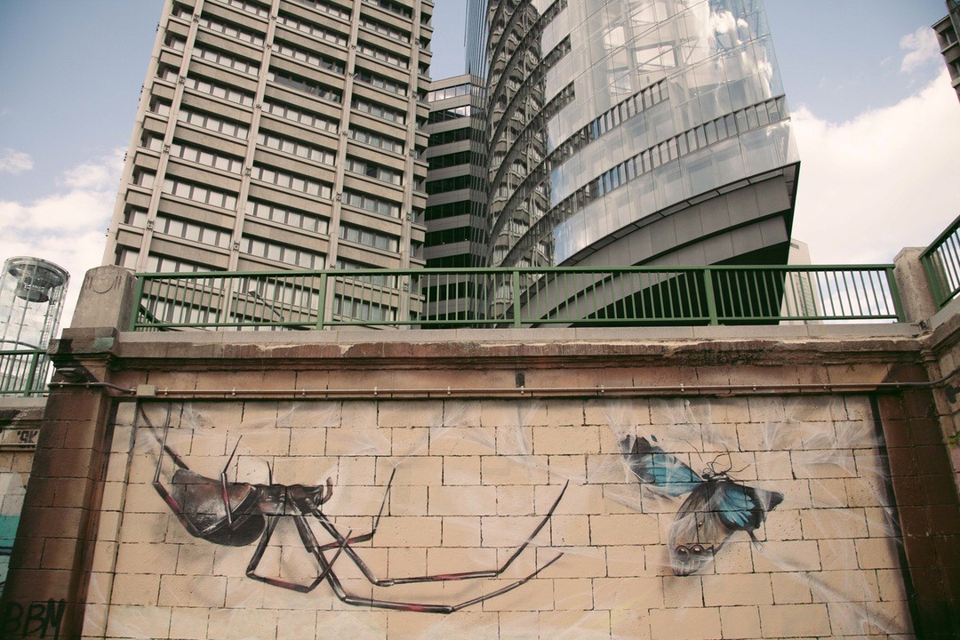 Pisarz nigdy nie jest osobą godną zaufania.