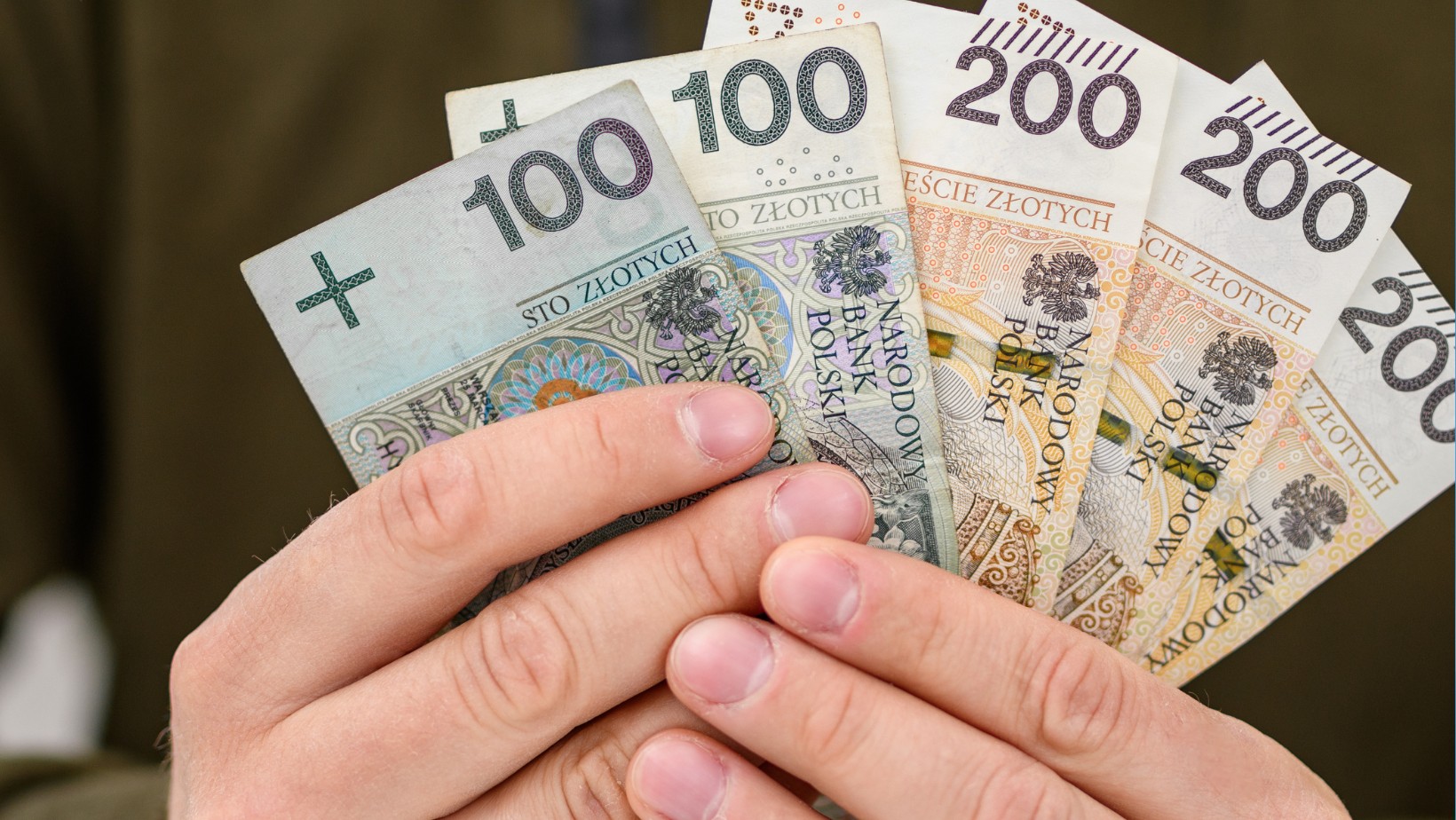 ZUS przekazuje zmiany w harmonogramie wypłat! Przelewy ruszą już 2 stycznia!