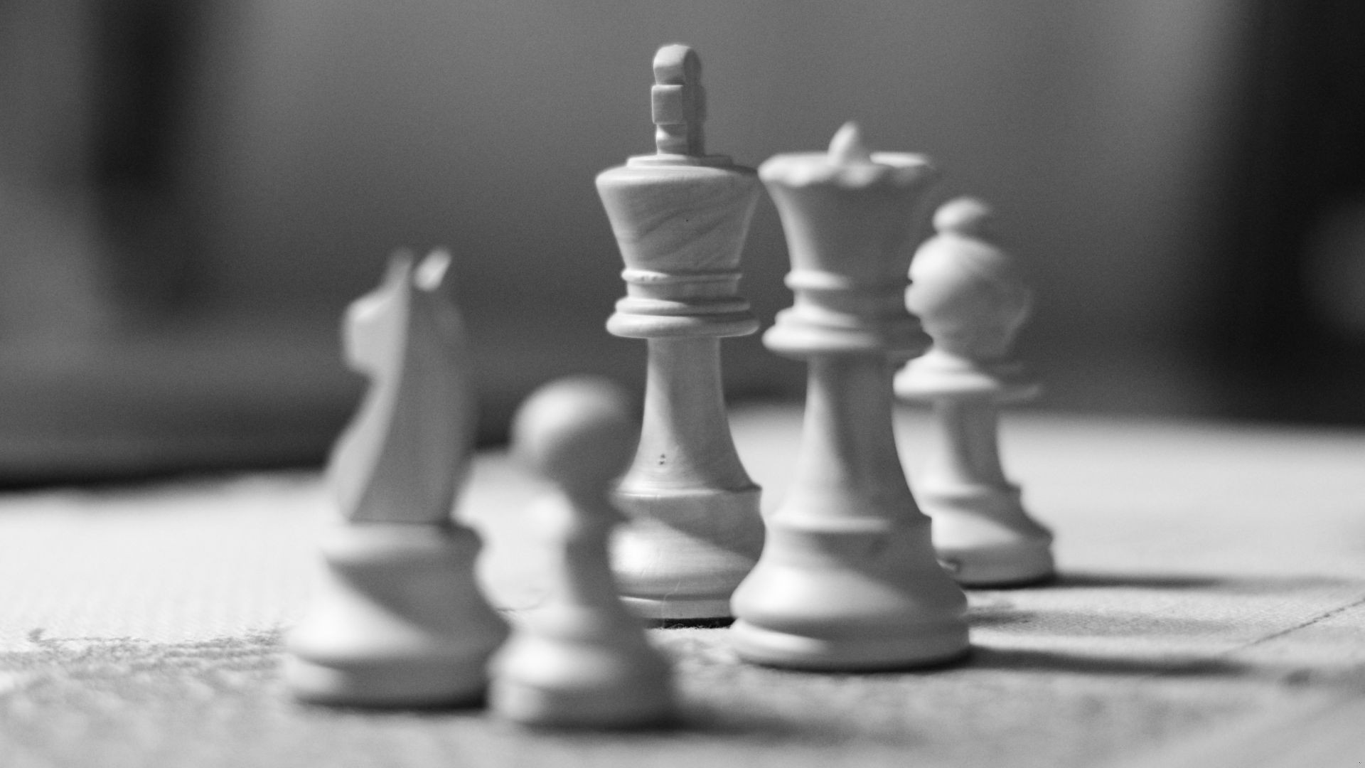 Życie jest jak gra w szachy. Nie mogę cofnąć ruchów, ale mogę uczynić kolejny krok lepszym.