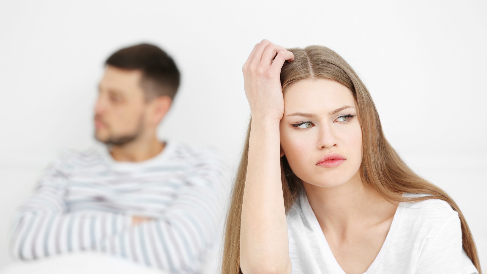 Miłość czy uzależnienie? 7 oznak, że twój związek stał się niebezpieczny