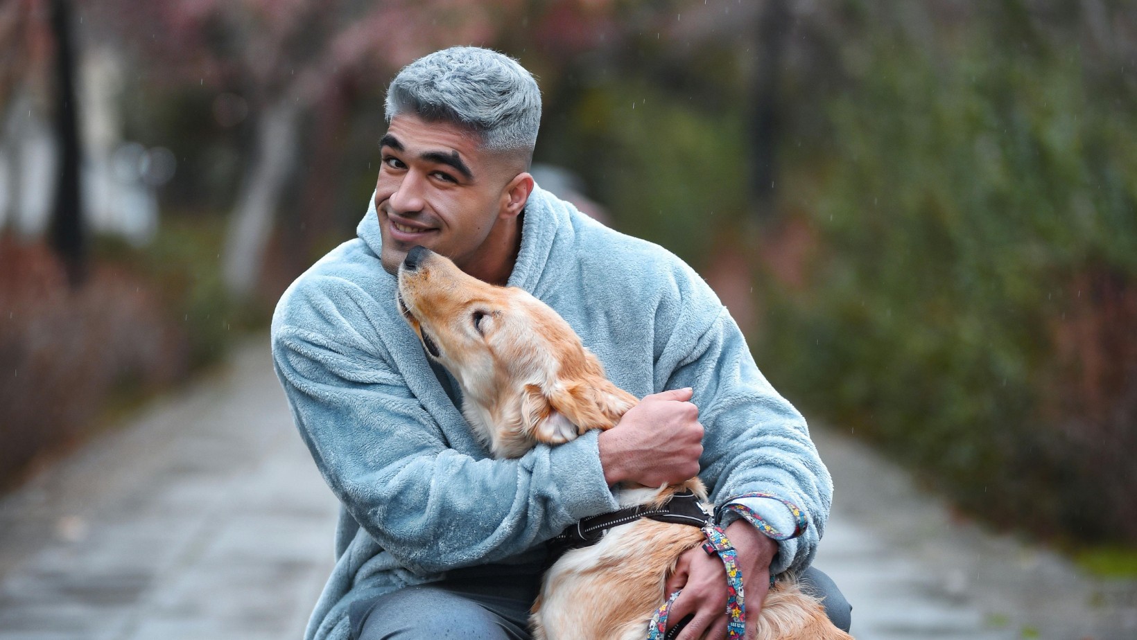 Idealny partner? Oto cechy „golden retriever boyfriend”, najbardziej rozchwytywanego na Tinderze!