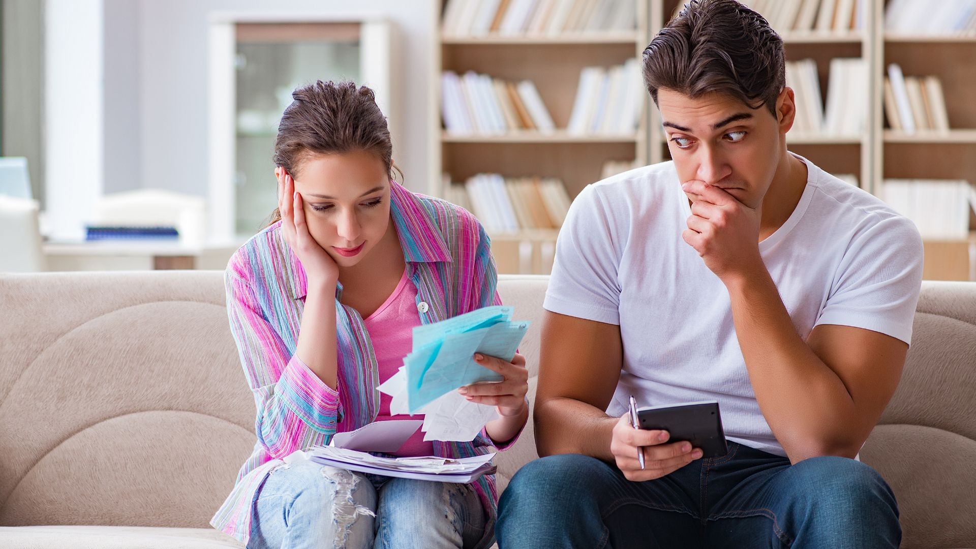 Dowiedz się, jak rozmawiać o finansach w związku bez negatywnych emocji.