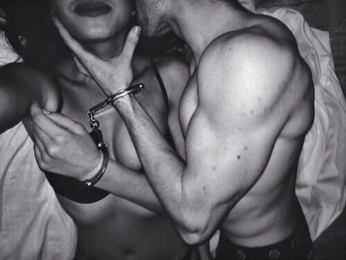 I teraz patrzę na Ciebie, a Ty pytasz, czy nadal …