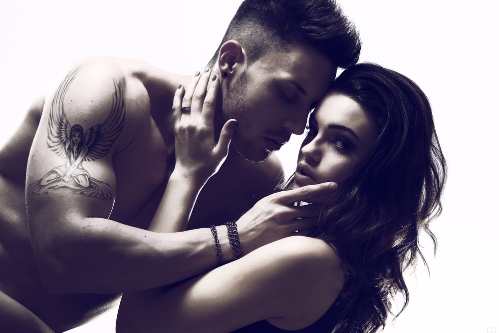 Podczas, gdy ignorujesz ją, ktoś inny poświęca jej uwagę. Podczas, …