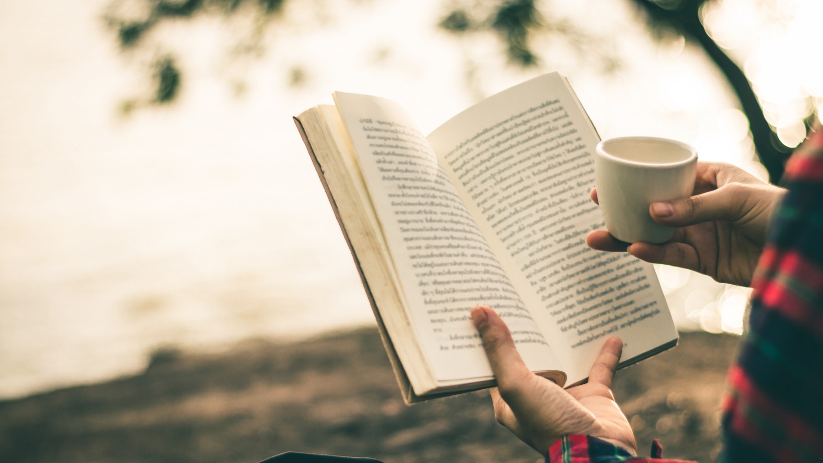 Zdjęcie Codzienne czytanie książek! 8 pozytywnych zmian dla ciała #1