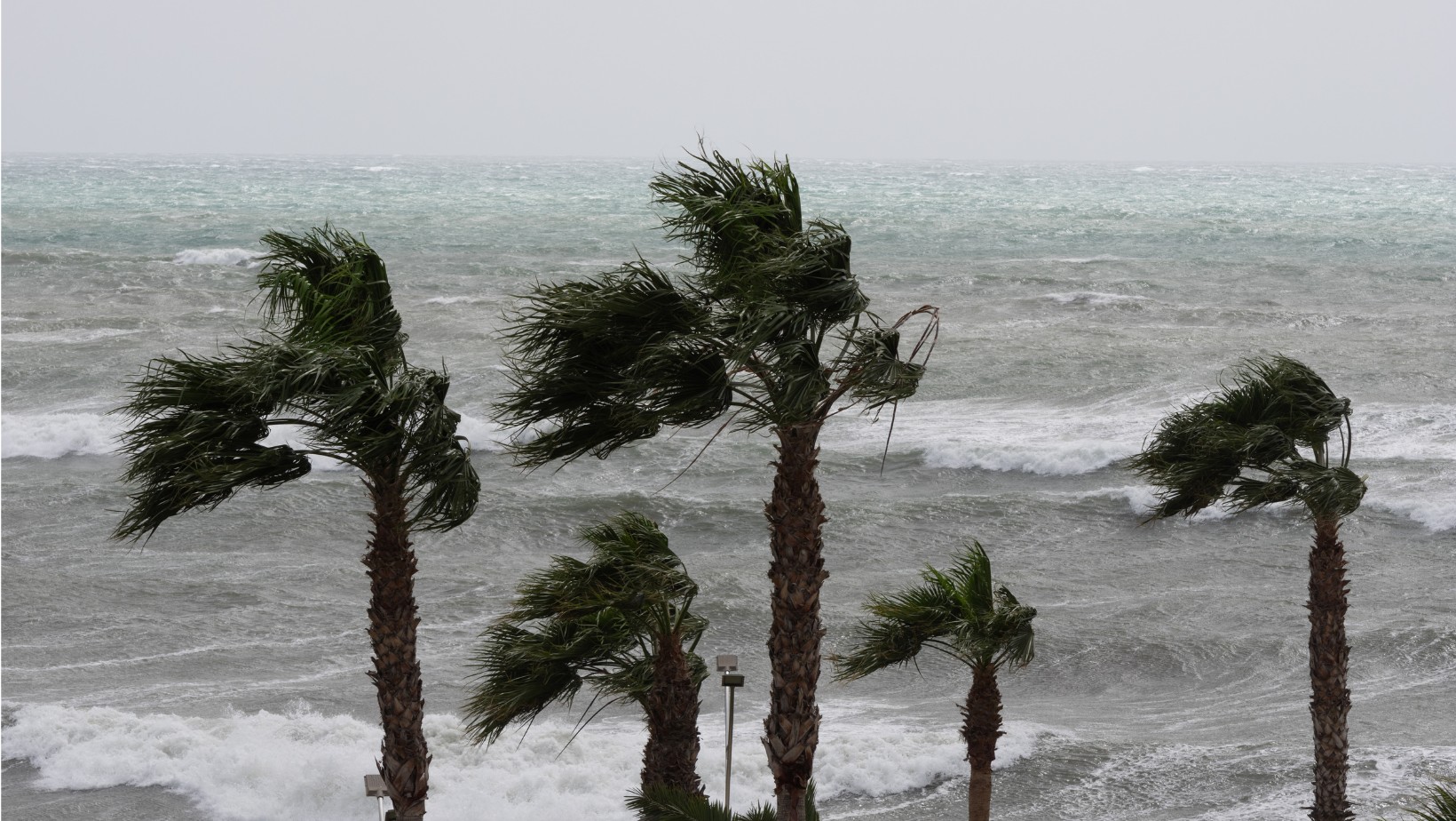 Zdjęcie Apokaliptyczna pogoda na południu Europy – „Burza szatana” uderza w Hiszpanię #1