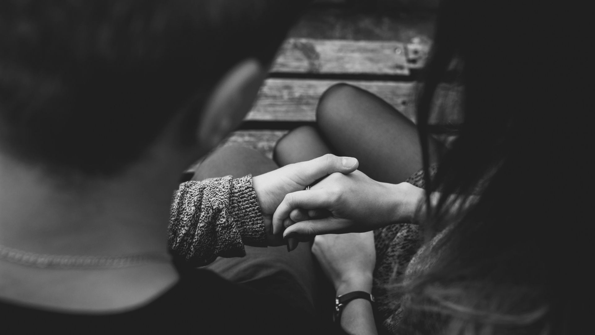 Poznaj zalety i wady relacji friends with benefits