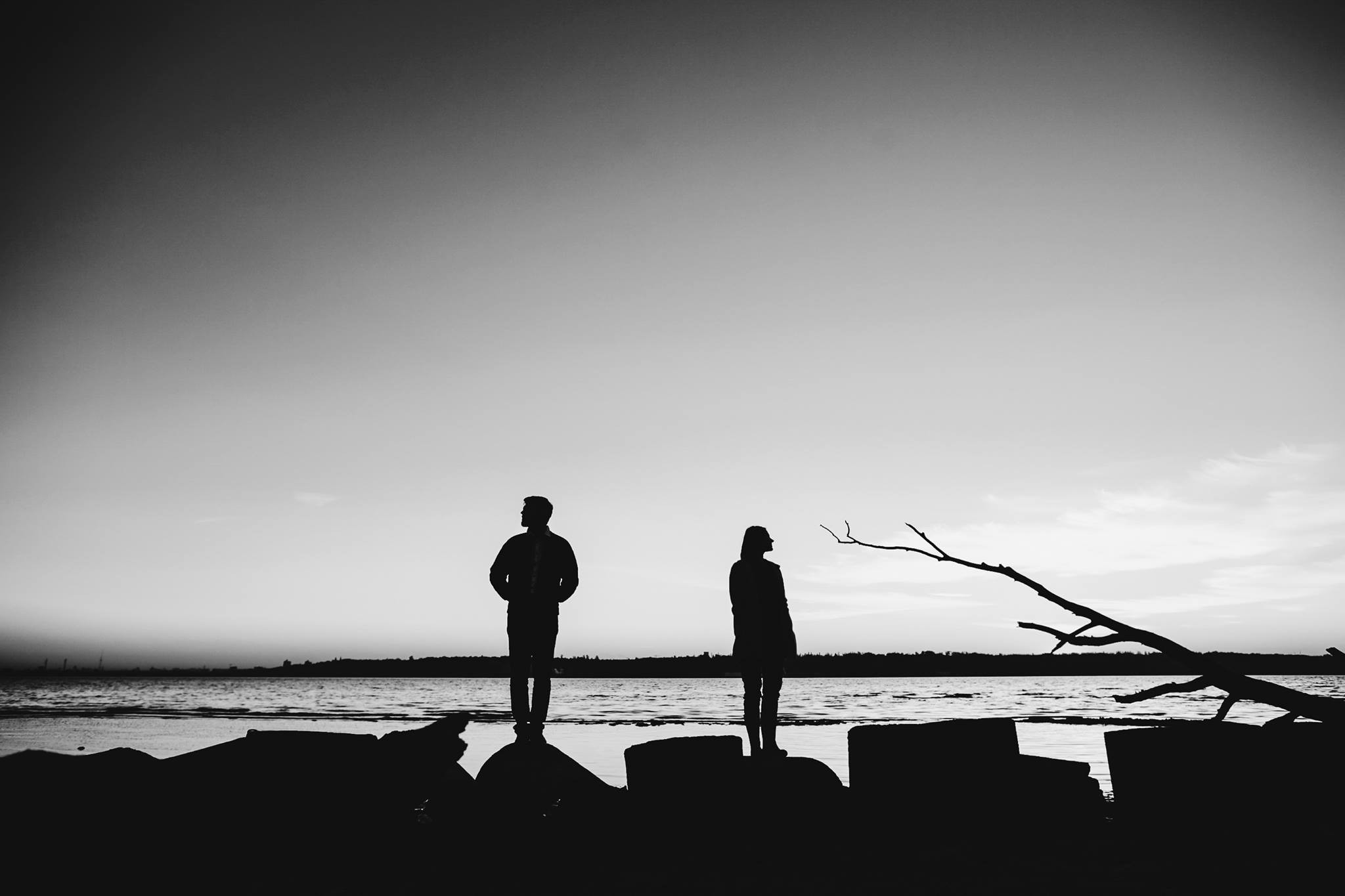 Jak poradzić sobie z samotnością w związku? Poznaj 5 zasad.