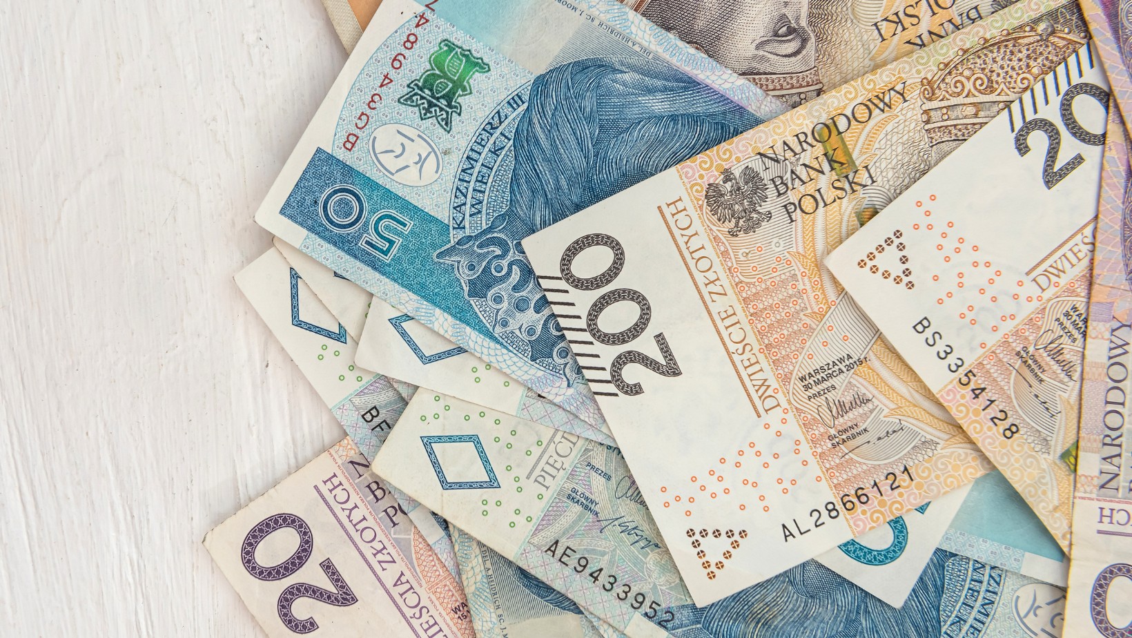 Masz te pieniądze? Te banknoty stracą ważność w 2025 roku!