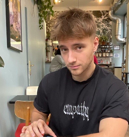 Zdjęcie Maciej Musiał gorzko mówi o tym, co spotkało go, gdy przyznał, że jest wierzący #1