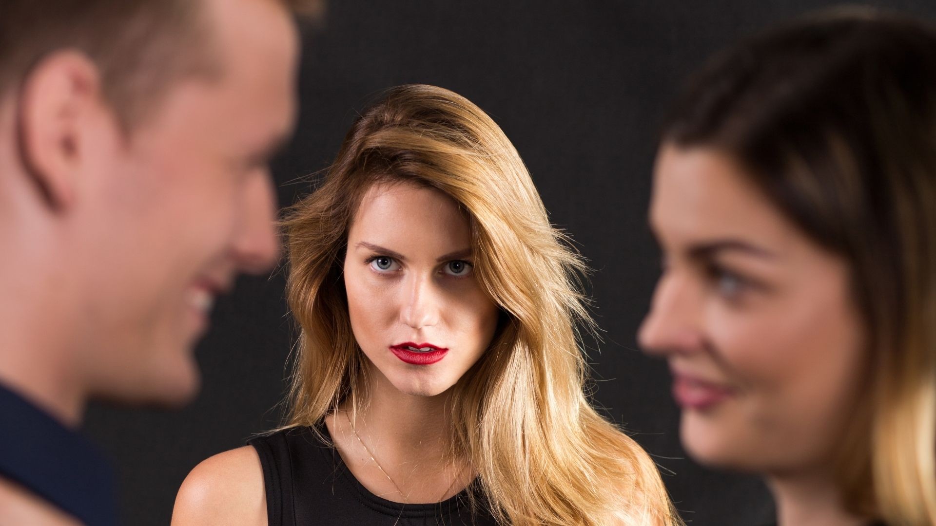 Gdy jesteś tą DRUGĄ. Czy bycie kochanką zawsze źle się kończy?