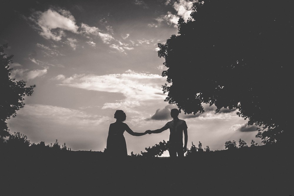 Nie myśl, że będziesz szczęśliwy w związku bez problemów. Szczęście …