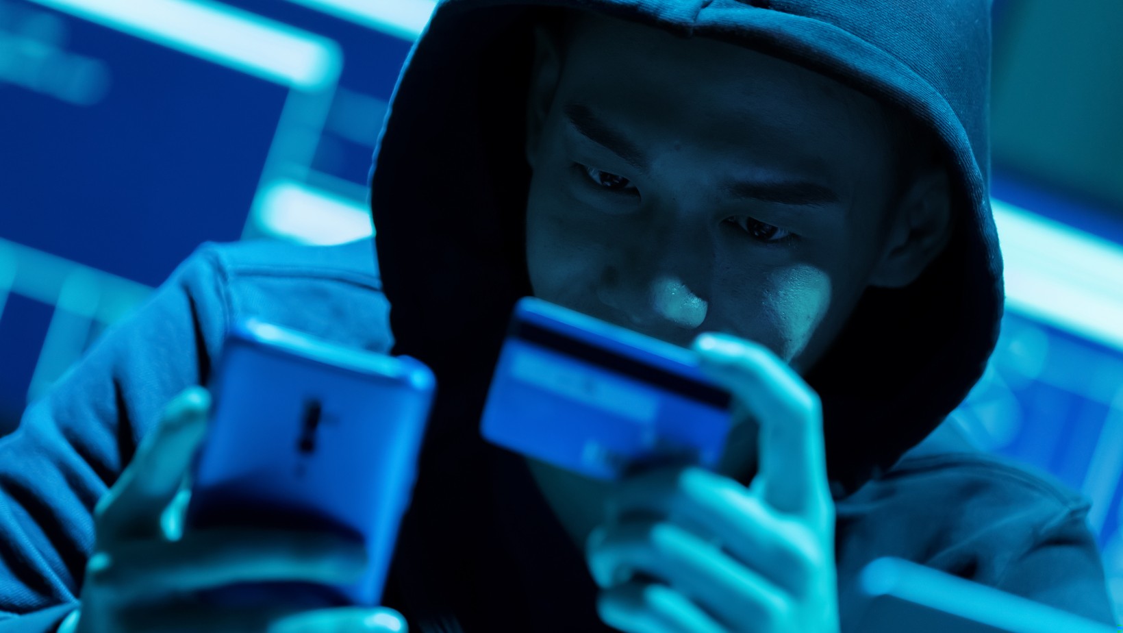 Zdjęcie Uważaj na ten SMS! Możesz stracić pieniądze! #1