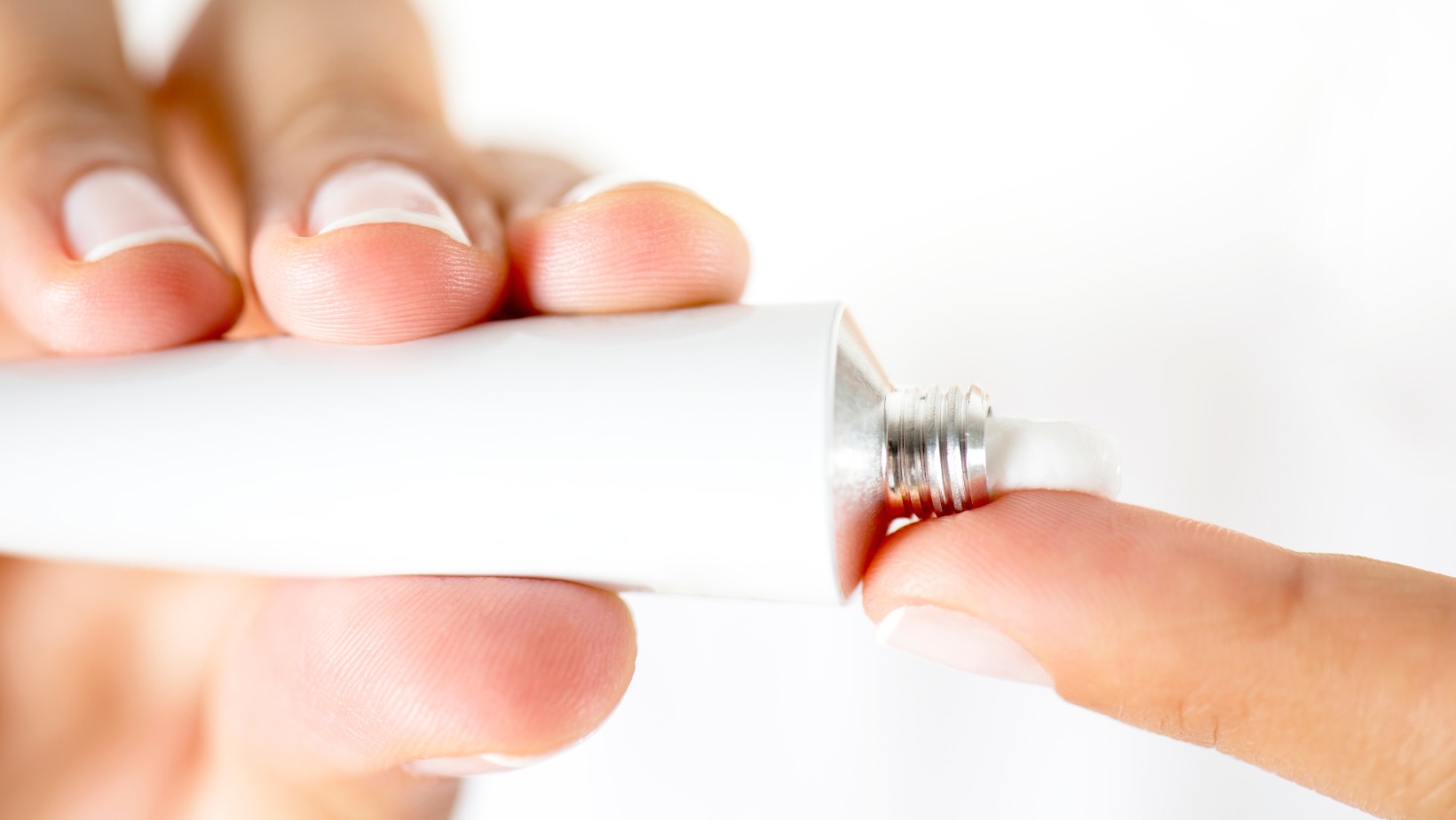 Popularna maść wycofana ze sprzedaży – zagrożenie dla zdrowia i życia