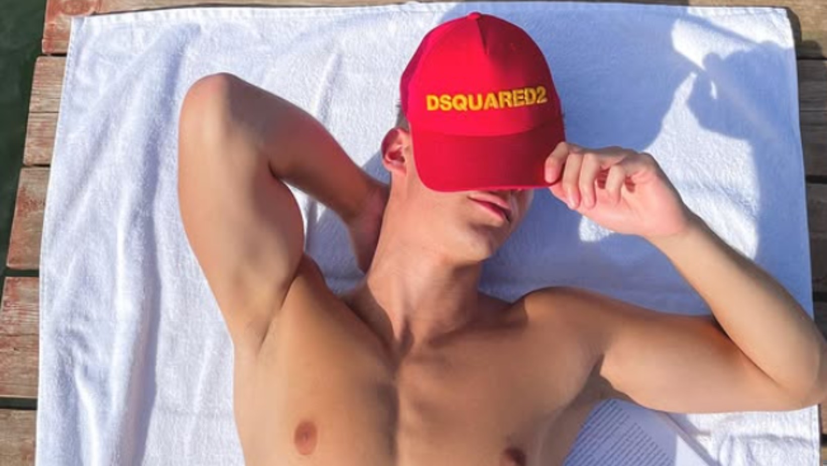 „Jestem szczęśliwy i zakochany!” – polski uwielbiany wokalista dokonał coming outu!