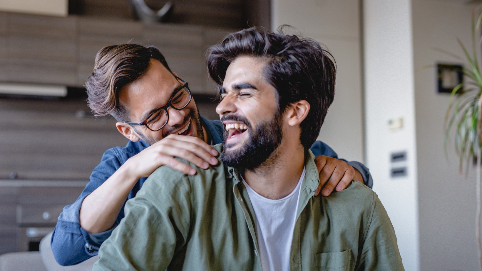 Myślę, że mój mąż woli facetów… Na mnie nawet już nie chce spojrzeć