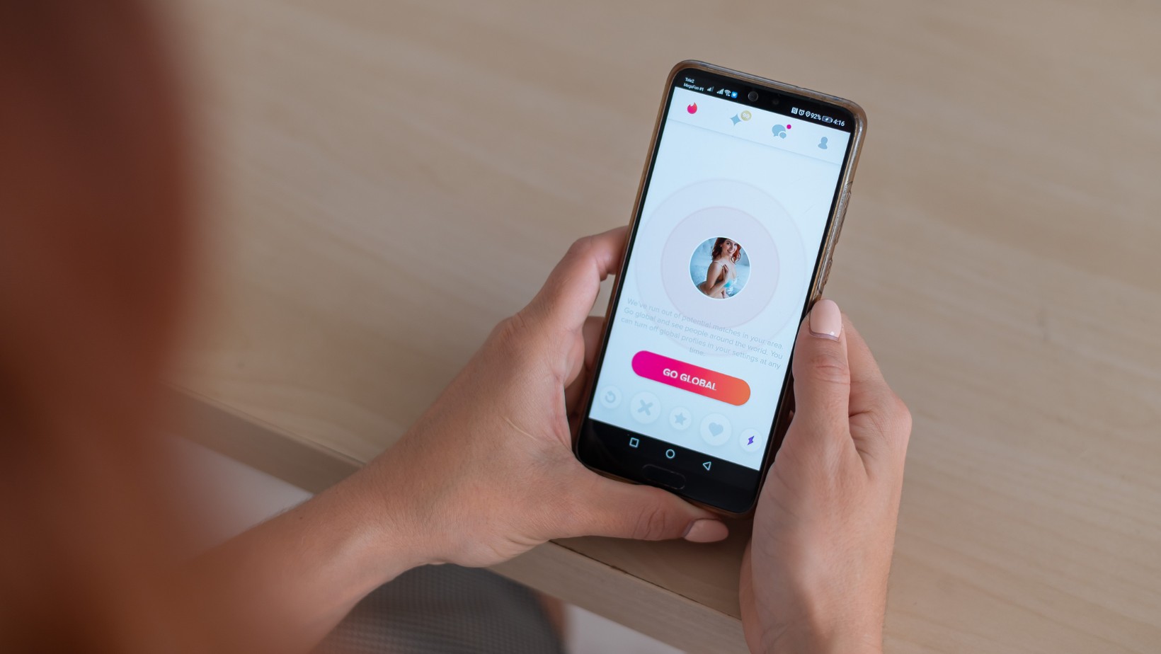 Zdjęcie Te kobiety najbardziej są pożądane na Tinderze #1