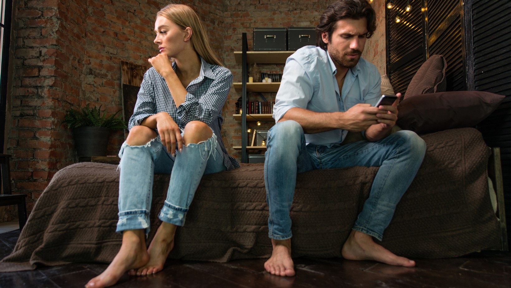 Efekt czerwonych flag – jak rozpoznać toksycznego partnera już na pierwszej randce?