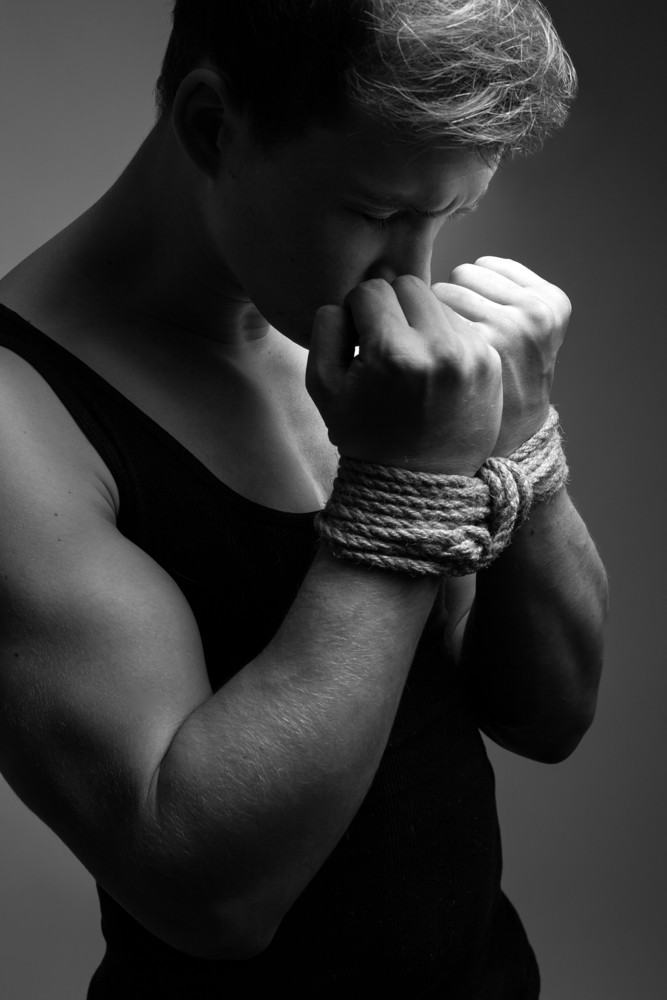 Wiesz dlaczego niektórzy ludzie udają, że nic nie czują? Bo …